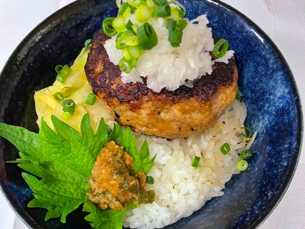 レストランヴォンのハンバーグ丼